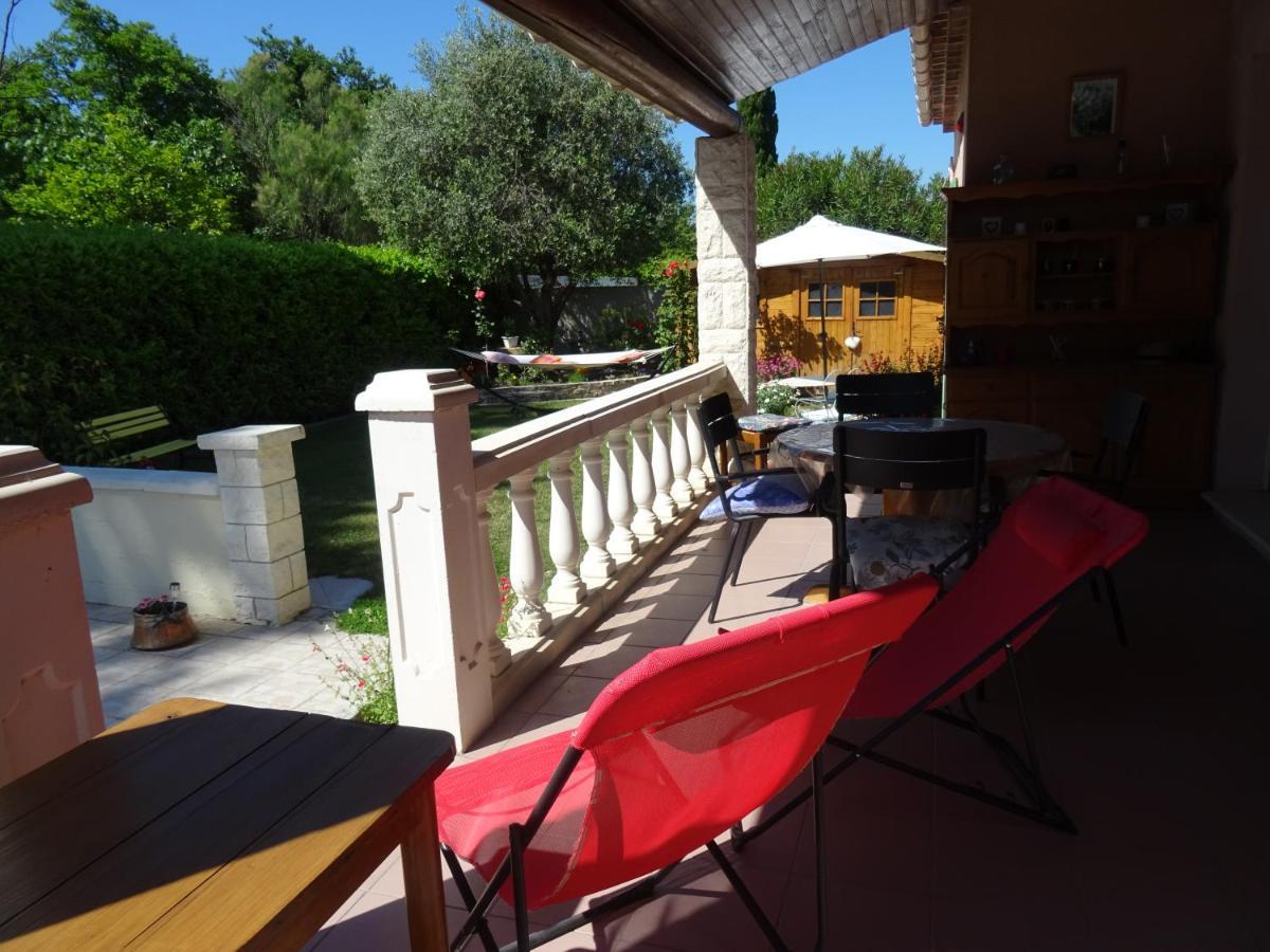 Chez Carole et Roger Appartement Avignon Buitenkant foto